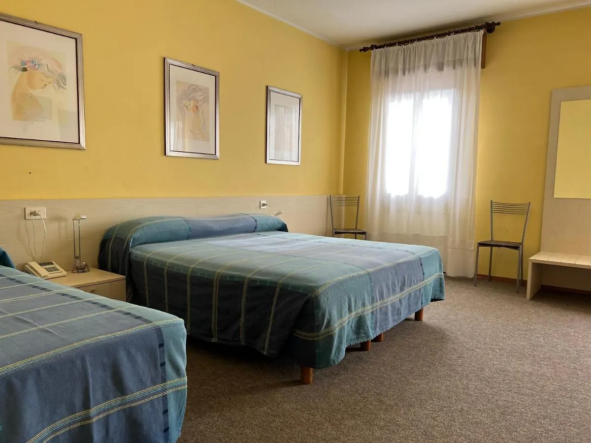 Hotel Giardino Pieve di Cadore 3*,  Italien